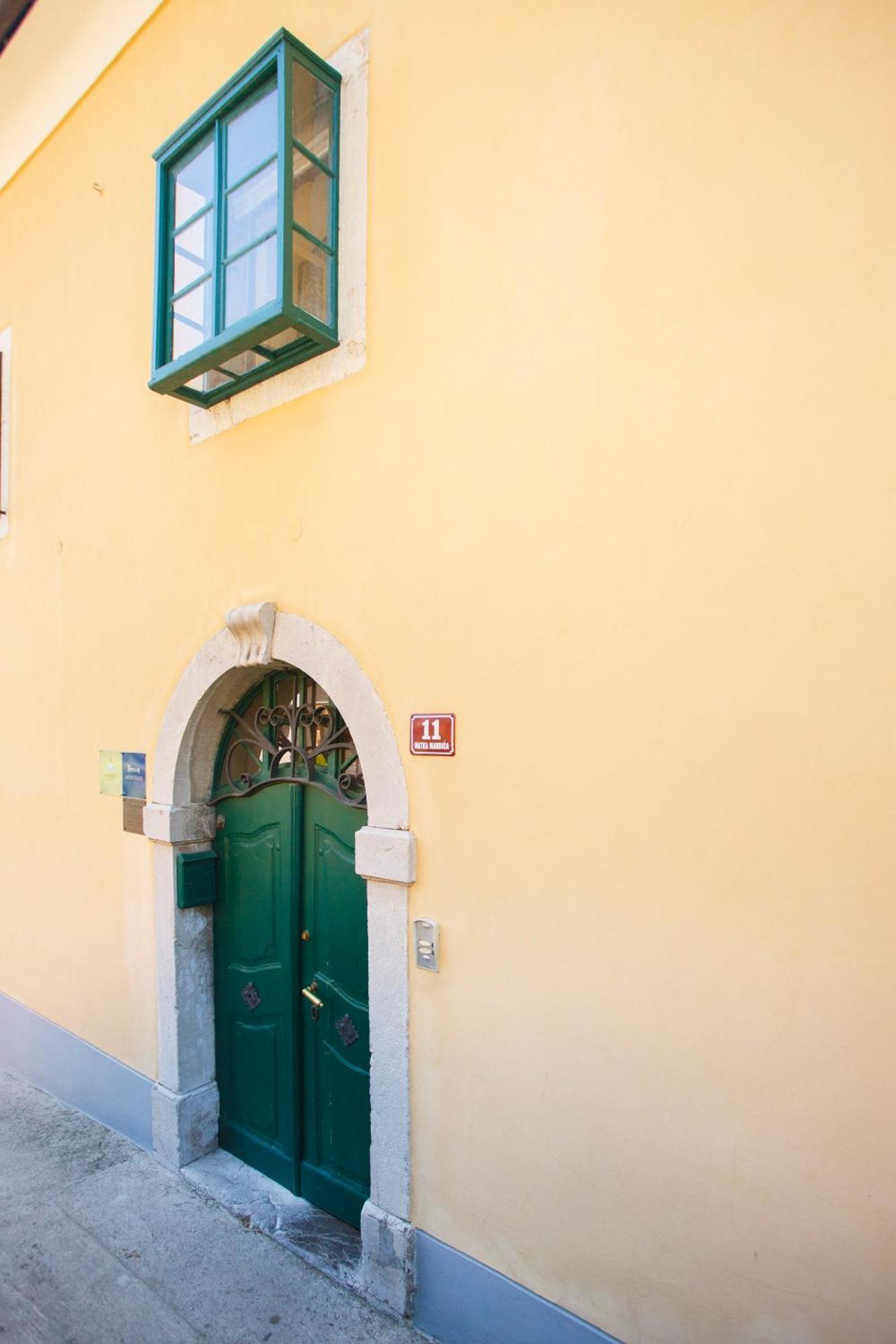 Apartments Villa Kastav In Old Town Center With Sea View And Parking Luaran gambar