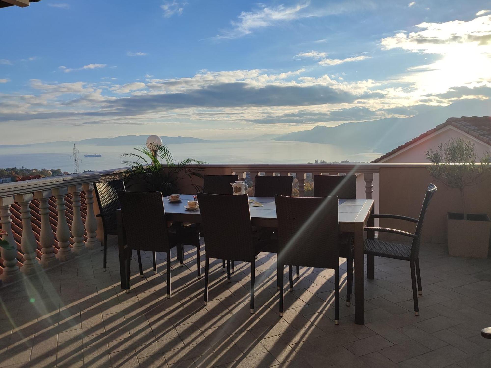 Apartments Villa Kastav In Old Town Center With Sea View And Parking Luaran gambar