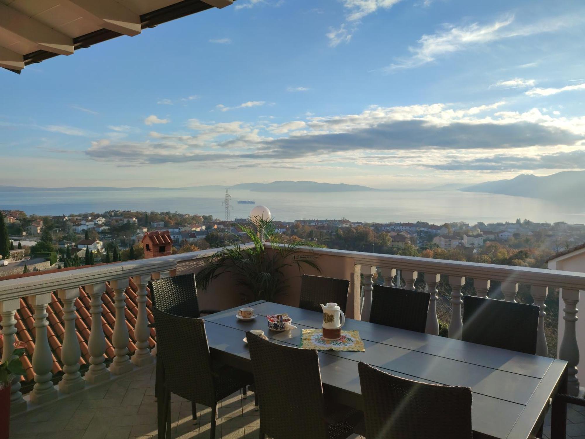 Apartments Villa Kastav In Old Town Center With Sea View And Parking Luaran gambar
